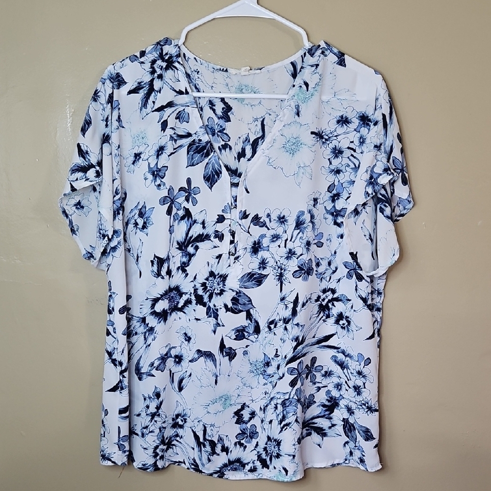 Maurices Blue and White Floral Polo Blouse